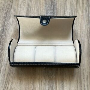 Watch travel case
